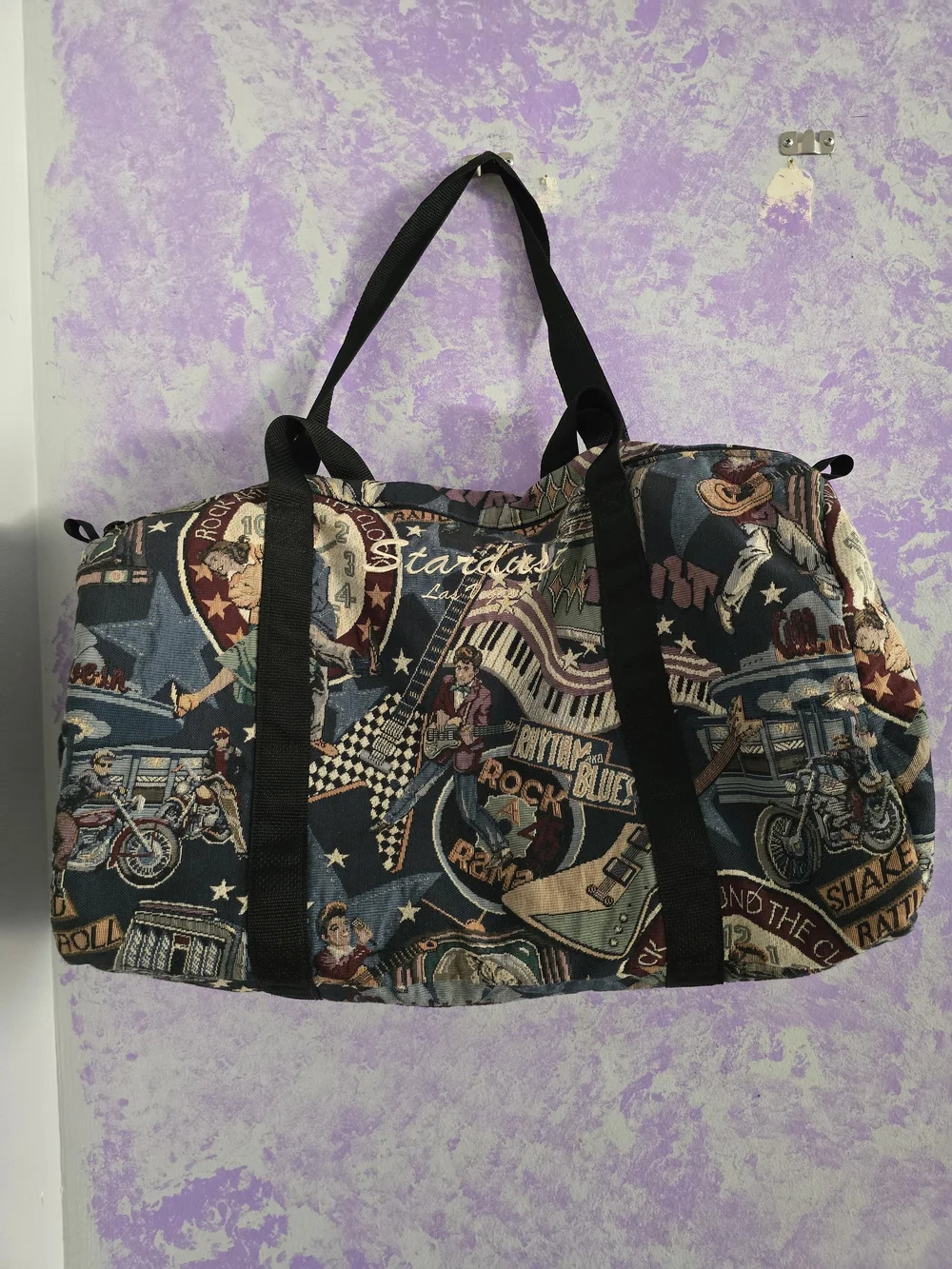 N/A stylish duffel